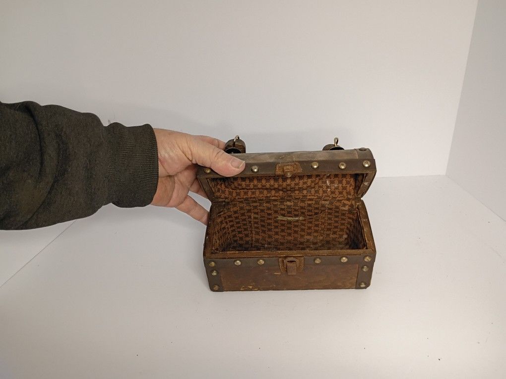 1960s Vintage Wood Treasure Chest Purse
