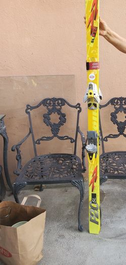 Yellow Volkl ski