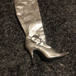 Sliver Buckle Boots