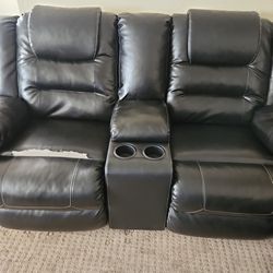 2 Seater Leather Couch $50