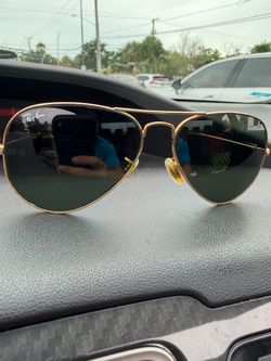 Ray-Ban Aviator Sunglasses Gold Frame