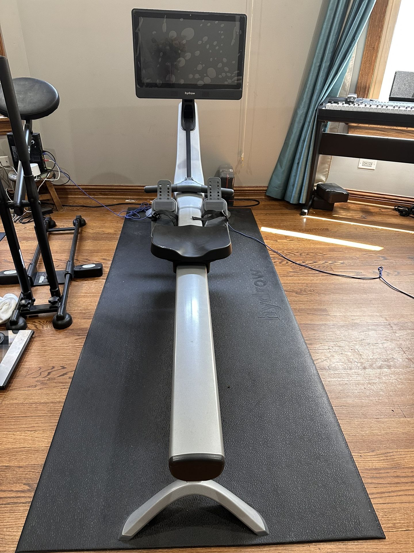 Like New Hydrow Rower - Can Deliver