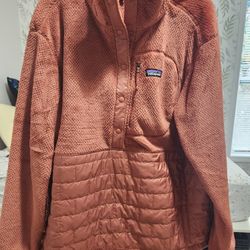 Patagonia Pullover-Women's