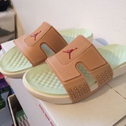 Jordan Slides Size 11