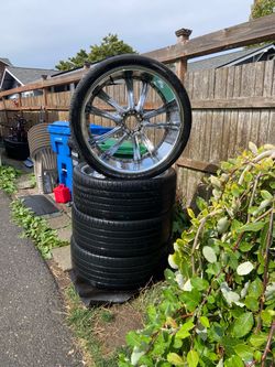 Good tires and rims 26”