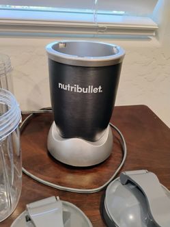 NutriBullet 600w Blender + Extras