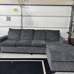 Sectional 3 Seats And 1 Lounger 