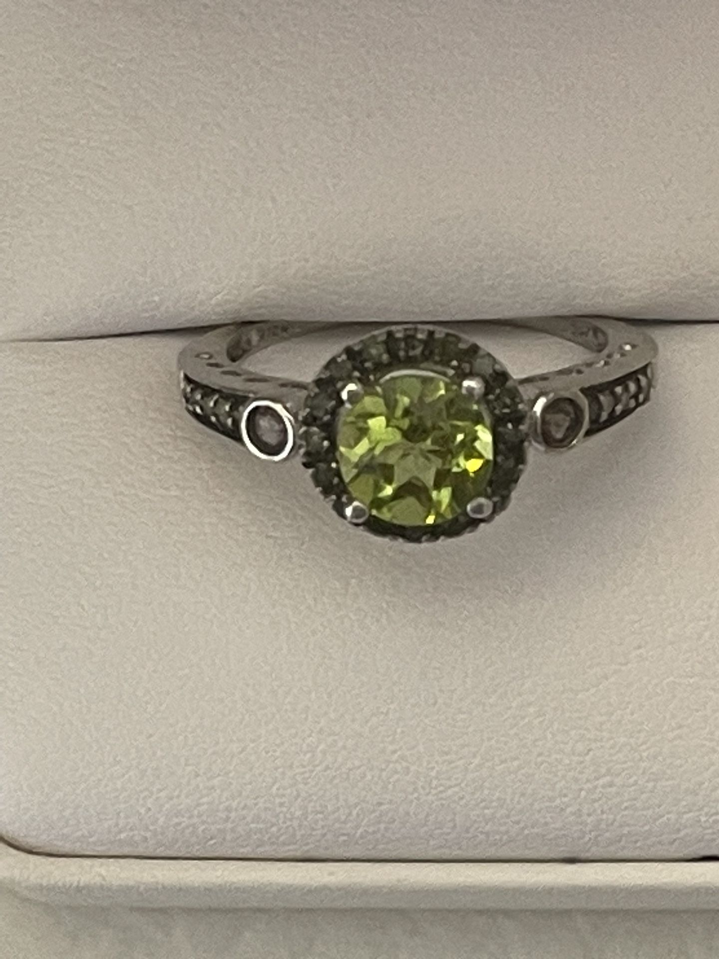 Sterling Silver ~7mm Peridot & Green Diamond Accent Ring Size 8.75