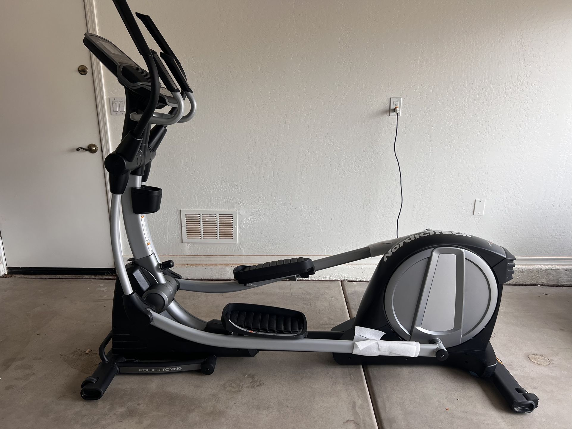 Nordic 7i Elliptical ( This Item Brand New Is $1299)