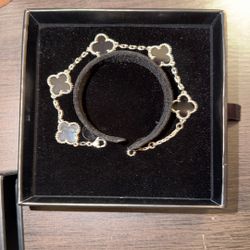 Alma Bracelet 