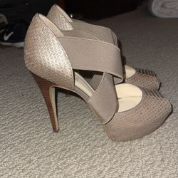 6.5 Guess Heels!!!