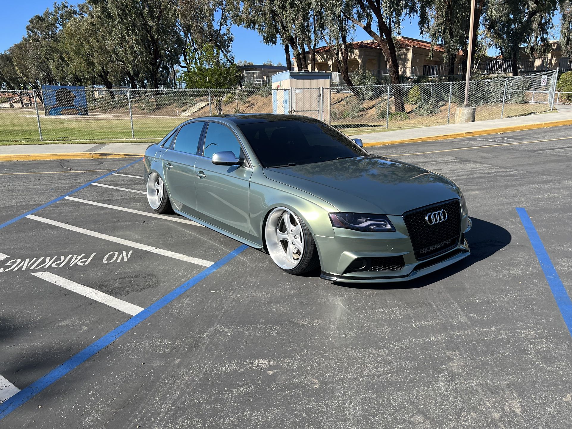 Stance Audi A4 Bags
