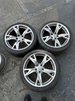 3 spare rims 19 Nissan 5 lugs 114.3 mm