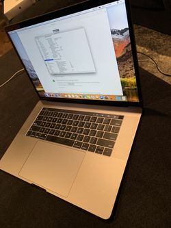 2018/19 MacBook Pro 15 2.2 i7 (6core) 16GB 256GB Storage 4GB VRAM Warranty