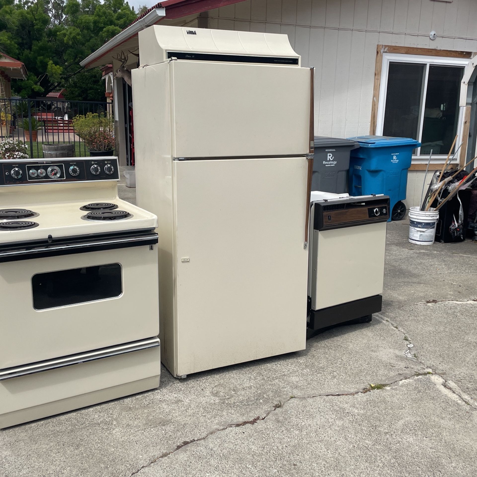 Kitchen Appliances