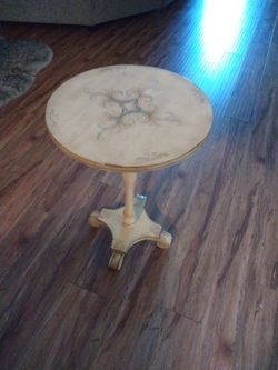 Vtg HTF Bombay Co. Folding End Table