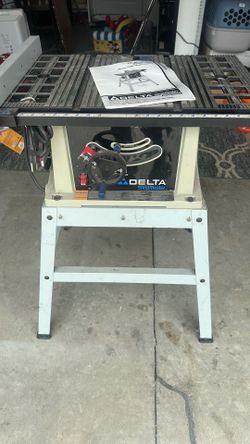 Delta 10 inch Motorized Bench Saw Model TS200LS