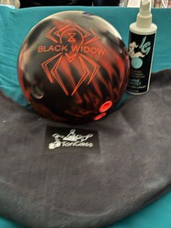 Black widow hammer bowling ball