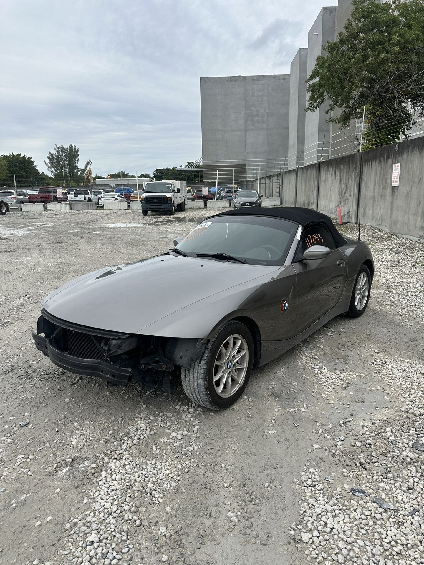 Bmw Z4 Parts Hood Fender Trunk Lid Transmission Engine for Sale in