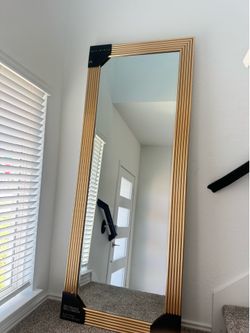Large Gold Mirror – 32 x 80   Espejo grande dorado – 32 x 80