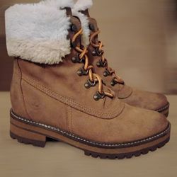 Women's Timberland Courmayeur Valley Waterproof Boots Size 8*(See Description)