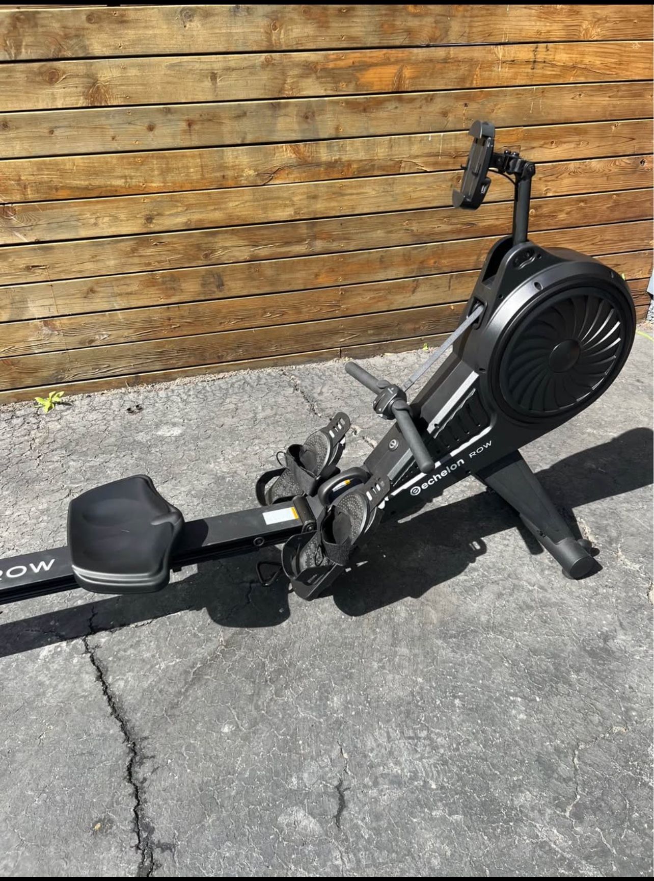 Echelon Electric Rowing Machine