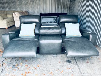 Stunning High End Natuzzi Italian Leather Custom POWER Reclining Sofa(Fully Upgraded)