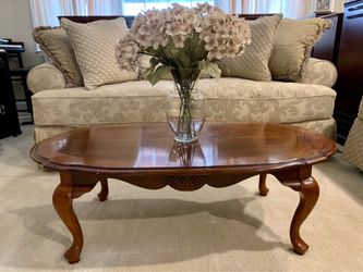 Matching set of reproduction Queen Anne–style mahogany living-room set: two end tables , a matching coffee table and a sofa table