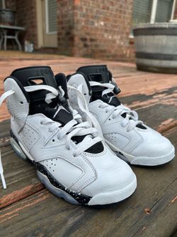 Air Jordan 6 Retro “Reverse Oreo” Size 4.5Y