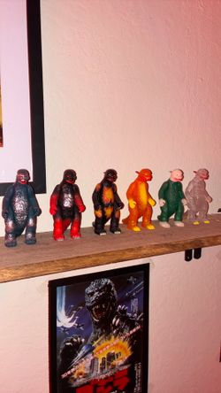 Godzilla Super 7 figures