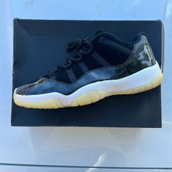 Jordan 11 Low Barons