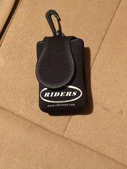 Riders folding glasses with holder