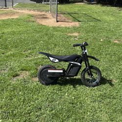 Razor Dirt Rocket MX125 Electric-Powered Dirt Bike - Black