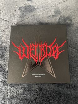 jeffree star “weirdo” eyeshadow palette