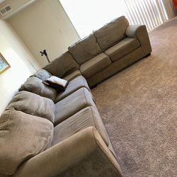 Sectional grey Couch 