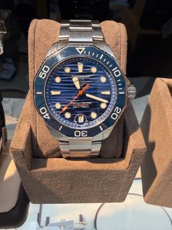 Tag Heuer Aquaracer Professional 300 watch
