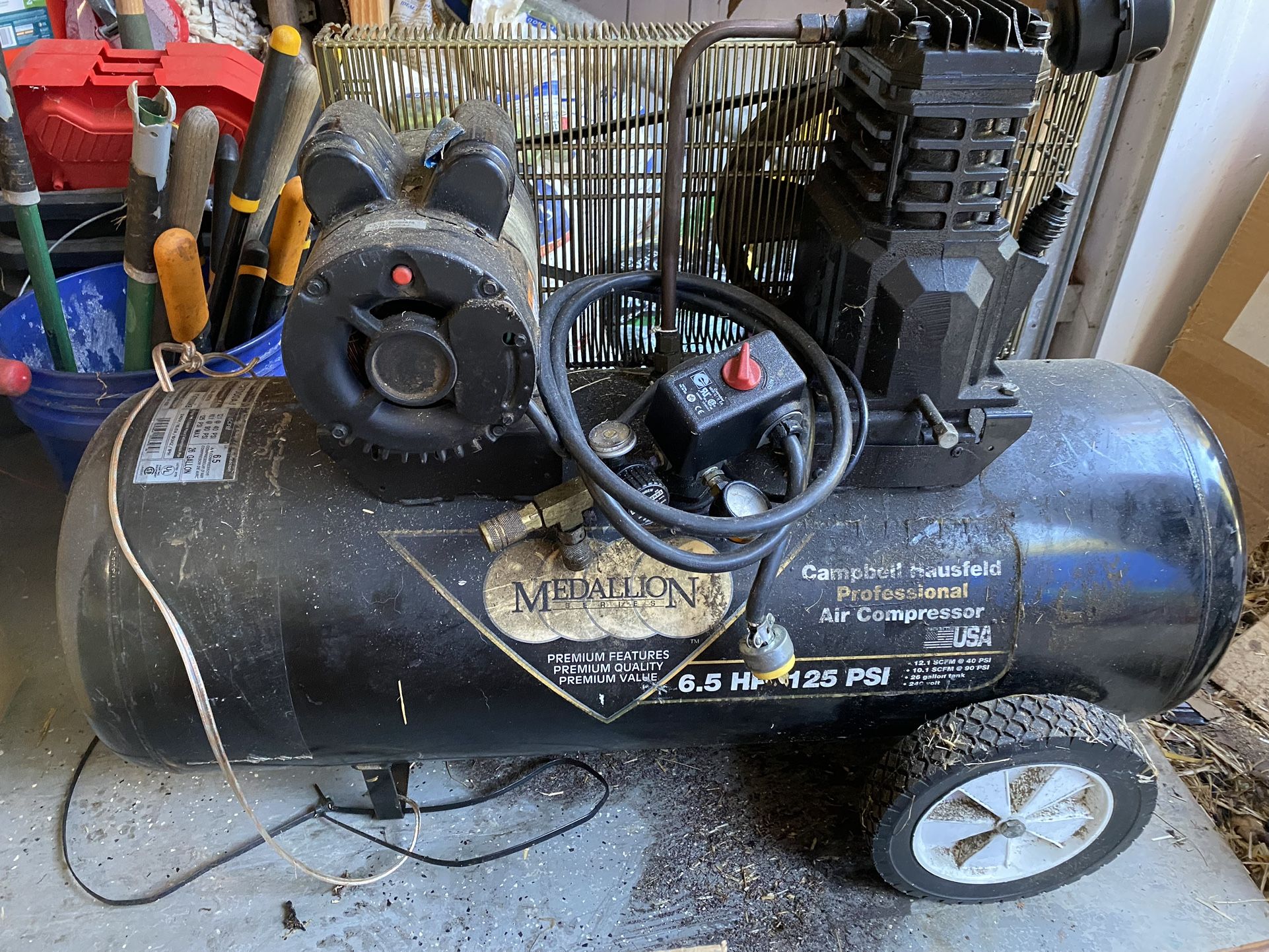 Campbell Hausfeld 6.5 HP 26 Gallon Air Compressor