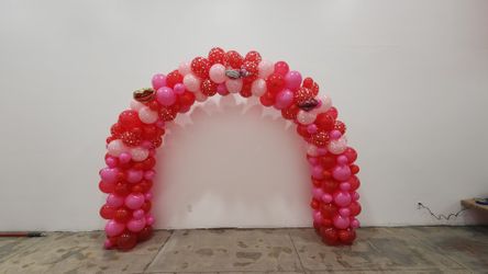 We do all types of arches for all types of party events.