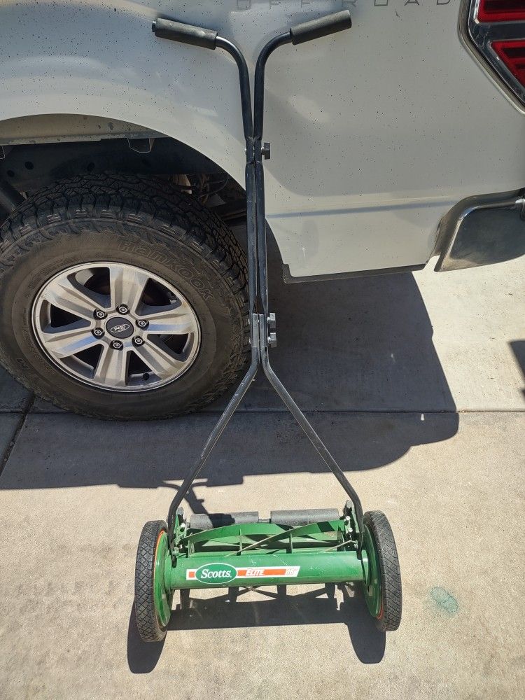 Push Lawn Mower 16 Inch Scotts
