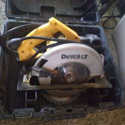 15 piece Dewalt tool set includes saw, drills, chargers, batteries, sander