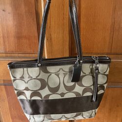 $150, Women’s Coach Purse 