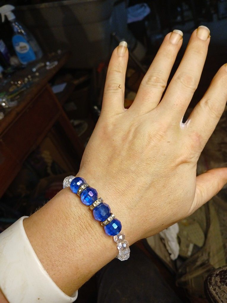 blue and clear glass beaded stretch bracelet with rhinestone spacers