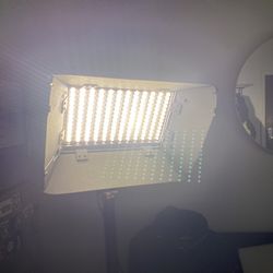 7.5” X 4.5” Bicolor LED Studio Light With Barn Doors And Bag
