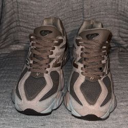 New Balance 9060 Sneakers