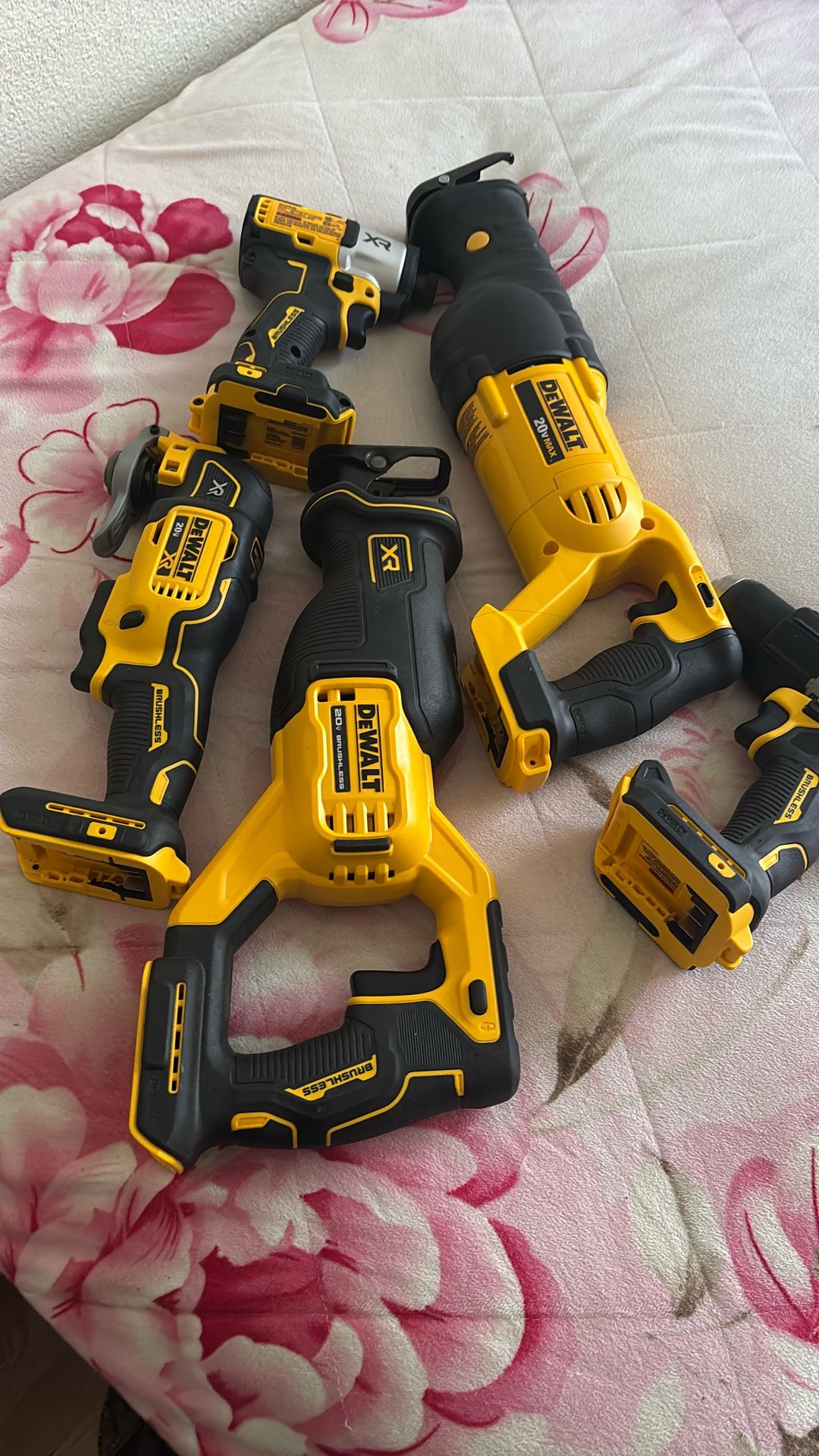 DE WALT20V  TOOL ONLY Each 