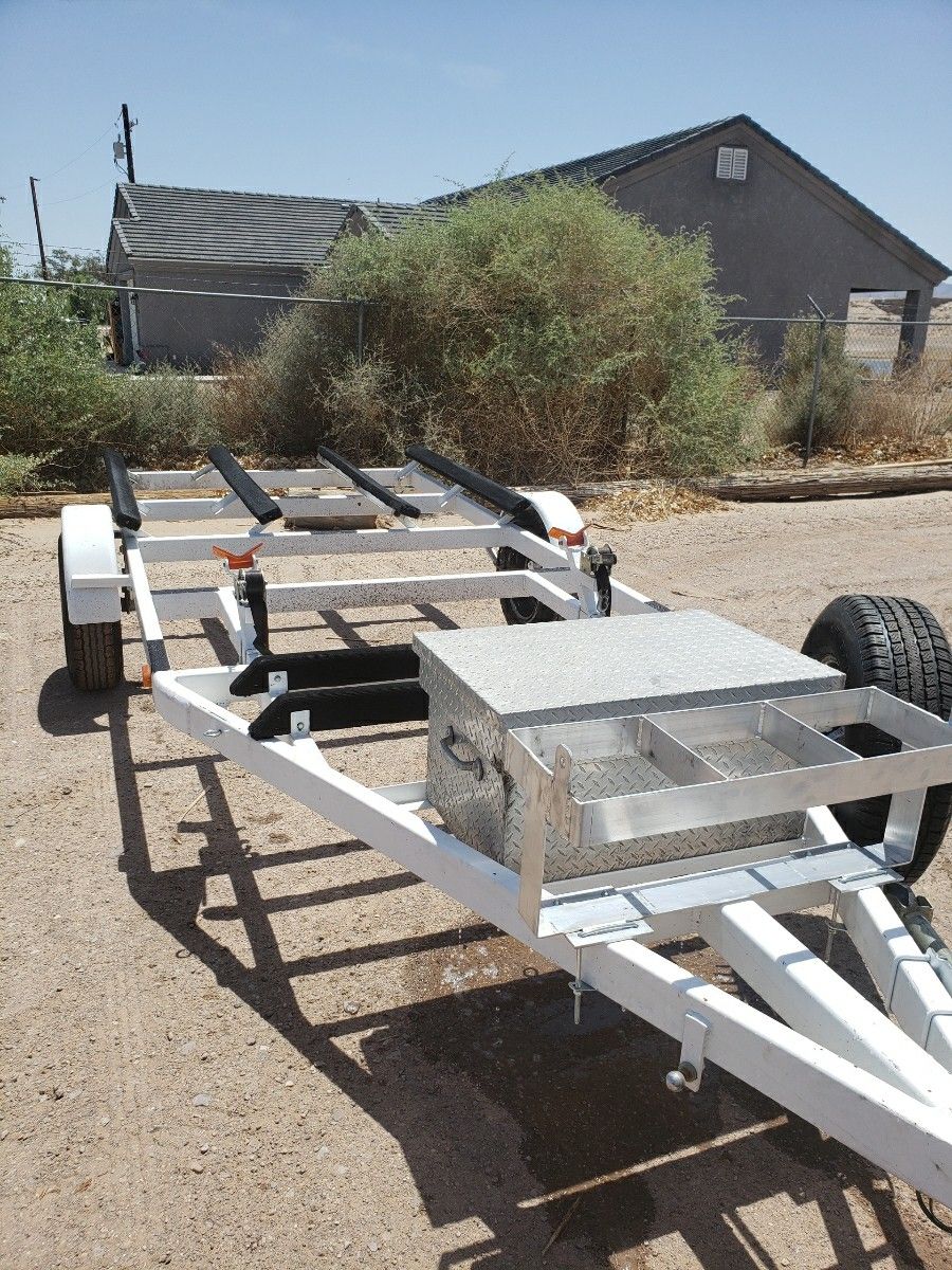 Jet Ski Trailer For Sale for Sale in Mignéauxances, NouvelleAquitaine