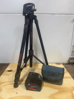 Bosch GCL 2-160 Self-Leveling Laser Level + Bosch Tripod & Case