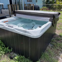 Plug & Power 2 Person Spa