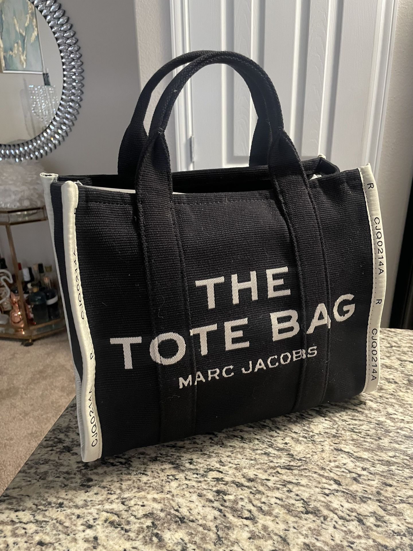 Marc Jacobs The tote 