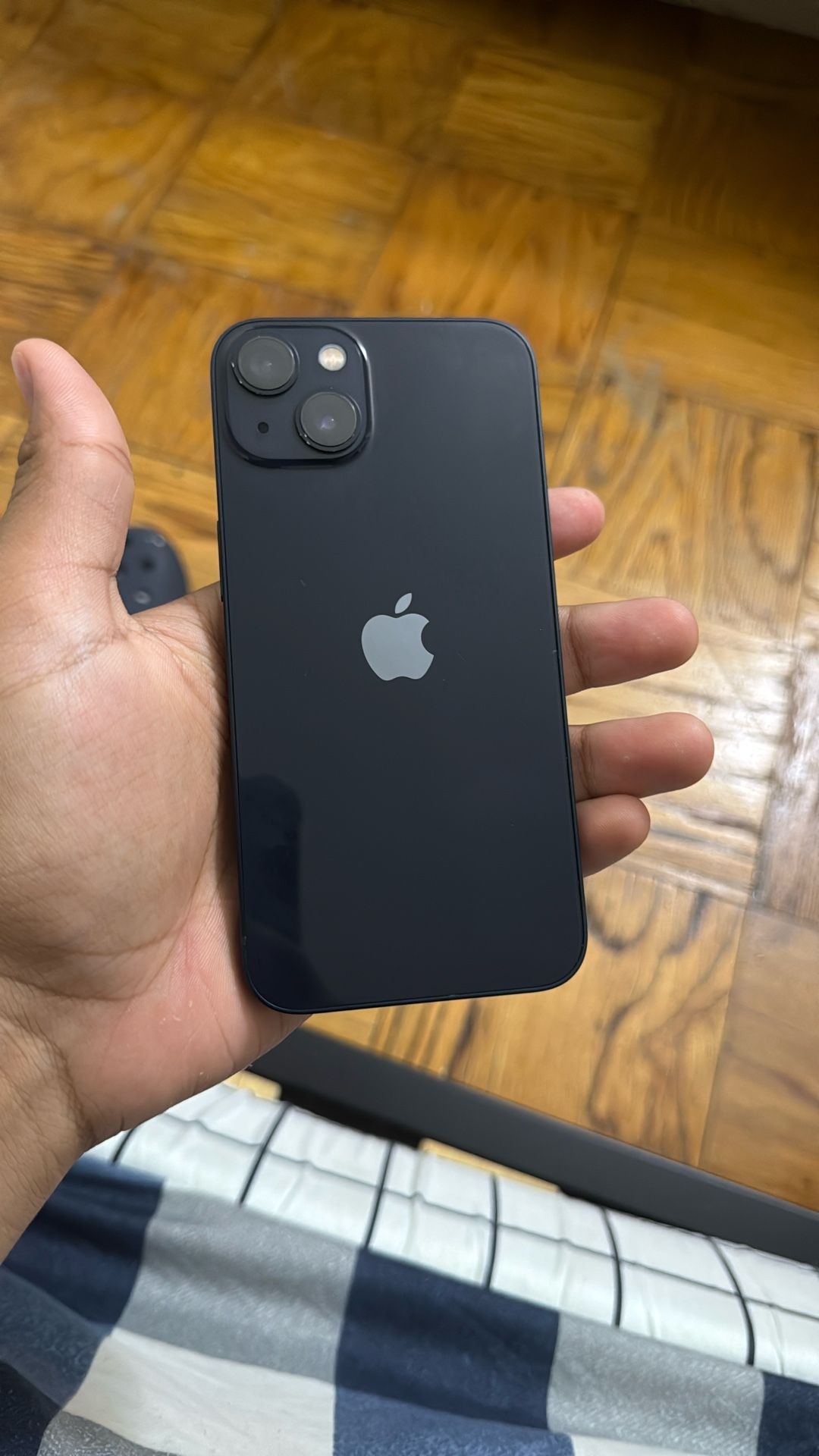 iPhone 13 iCloud Lock